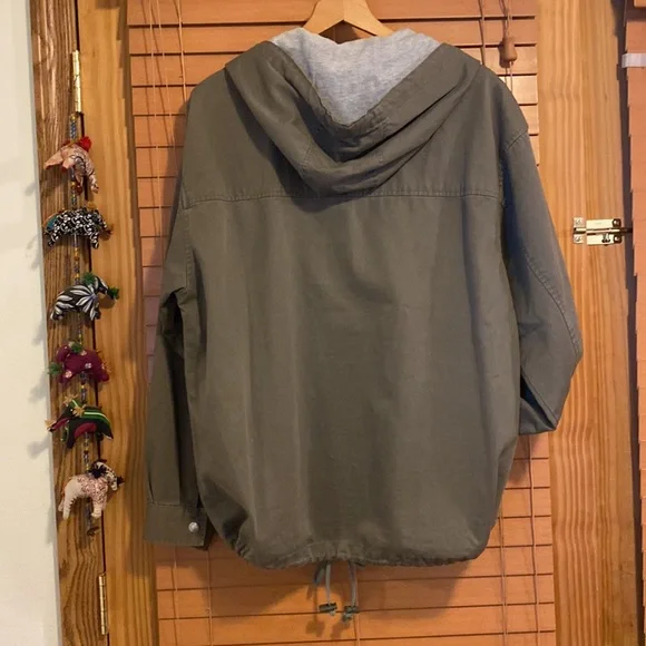 Gap Pullover Hoodie - Picture 4 of 4